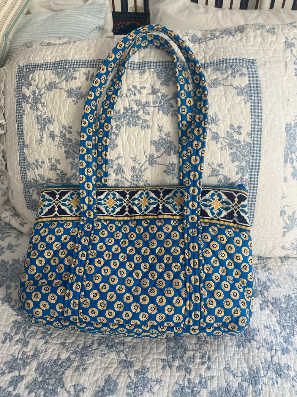 Vera Bradley Vintage Betsy Shoulder Bag Riviera Blue